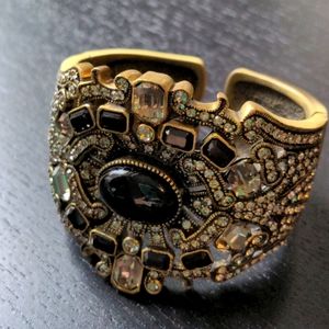 Heidi Daus hinged cuff NWOT